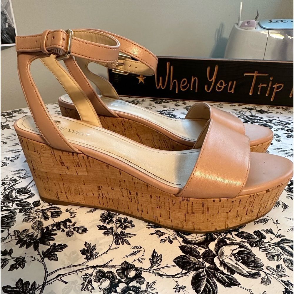 Nine West Wedge Pink Sandals Size 8